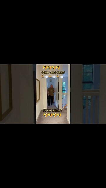 mulher plantando bananeira #shorts