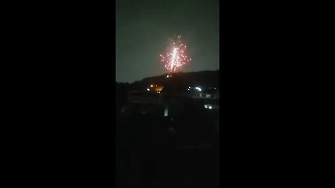 CHEFÃO DO CV DINO REX GOGÓ GUADALUPE FESTEJA ANIVERSÁRIO COM FOGOS TROPA DO URSO VAI TOMAR O MUQUIÇO