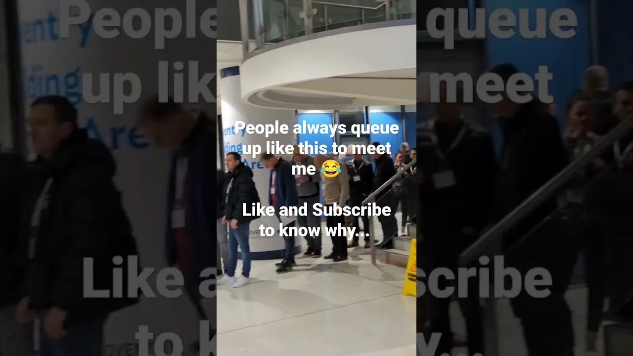 People always queue up like this to meet me 😂
