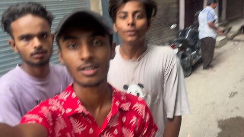 Aaj mere dost ice cream bech rhe hai