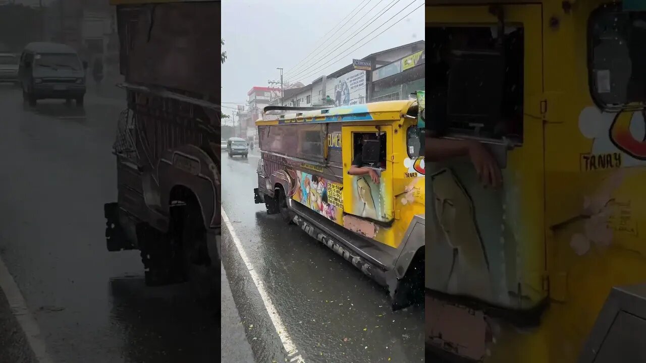 Jeepney in Rain #shorts #short #shortvideo #shortsvideo #shortsfeed