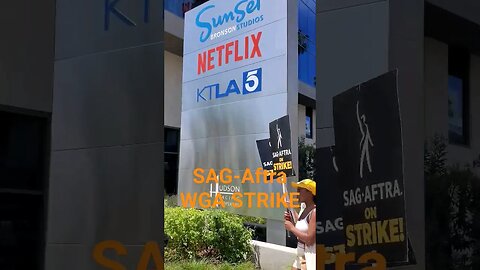 SAG-Aftra WGA STRIKE at Netflix Studios #shorts