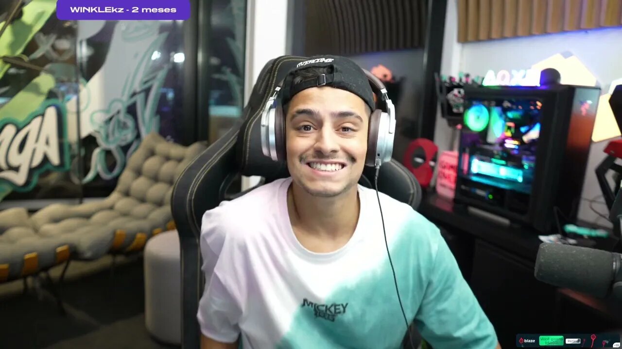 Loud Coringa está ficando vesgo e diz que está ficando como o Defante