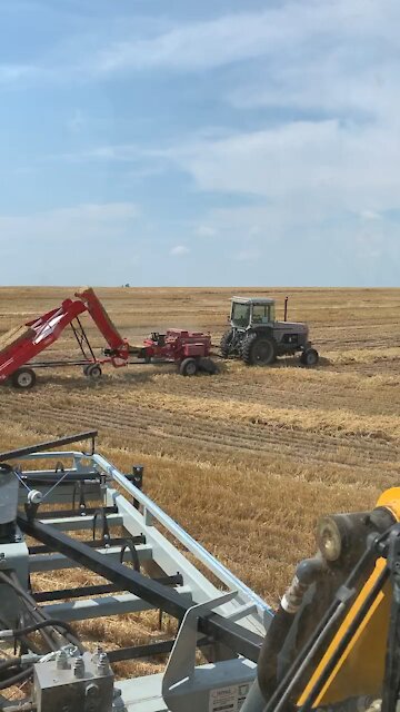 KUHNS MFG , Accumulators