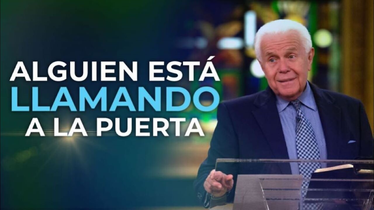 ALGUIEN ESTÁ LLAMANDO A LA PUERTA