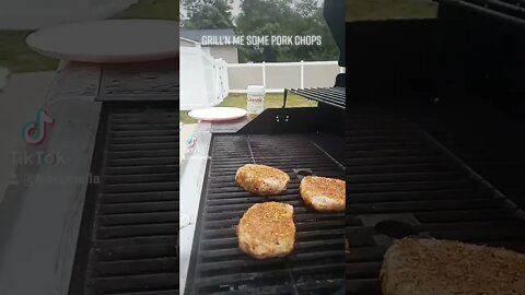 Grill'n Me Some Pork Chops