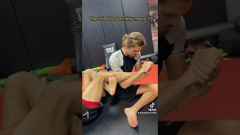 They tried to ban this submission from competition #selfdefense #bjj #martialarts