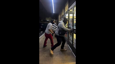 Flash mob robberies of 7 Eleven stores have been on the rise in Los Angeles