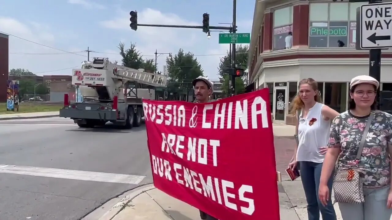 "Russia and China are not our enemies!" - Outreach in Bronzeville, Chicago