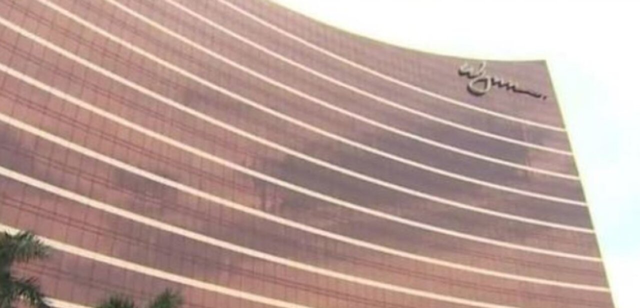 Vegas could see Roaring Twenties recovery, hotel executive says