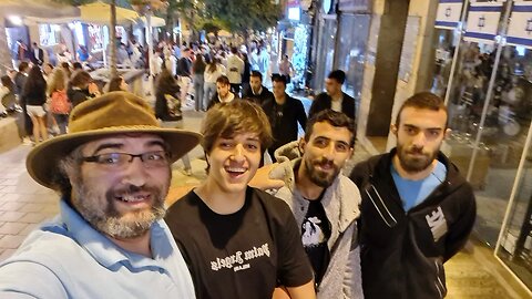 לייב מהמדרחוב בירושלים! אורחים מיוחדים: איתן נתי ועוד...