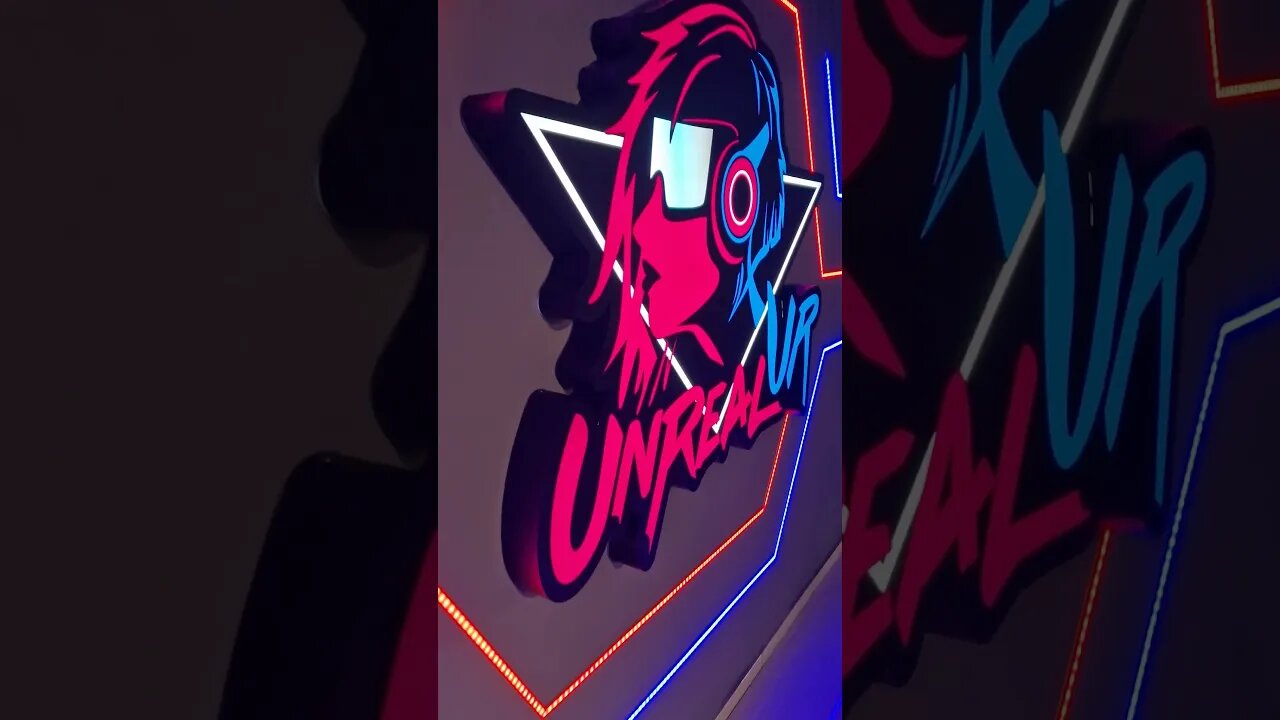 tiktok:unreal.md 🎮👾🕹️ #vr #vrclub #virtualreality #unrealvr #moldova #chisinau #vrarena 🖤 @unrealmd