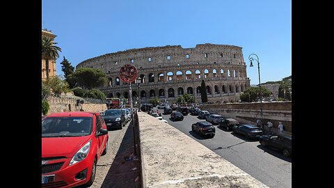 Bucket List: Smoking in Rome Outside the Colosseum