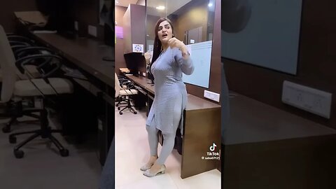 #viral #dance #girl #trending #video #shortvideo #facebook #taitanic #movie