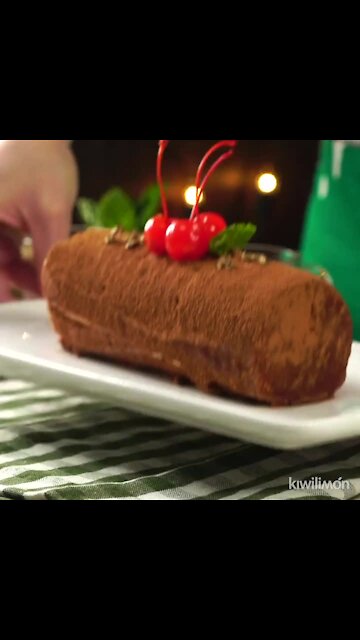 Christmas Log with Maria Cookies