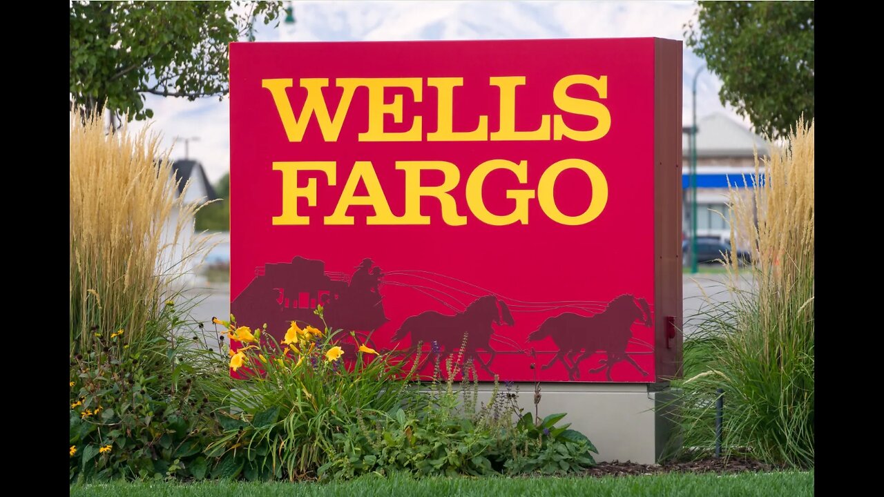 Wells Fargo employee DIES at her desk no one notices for 4 days