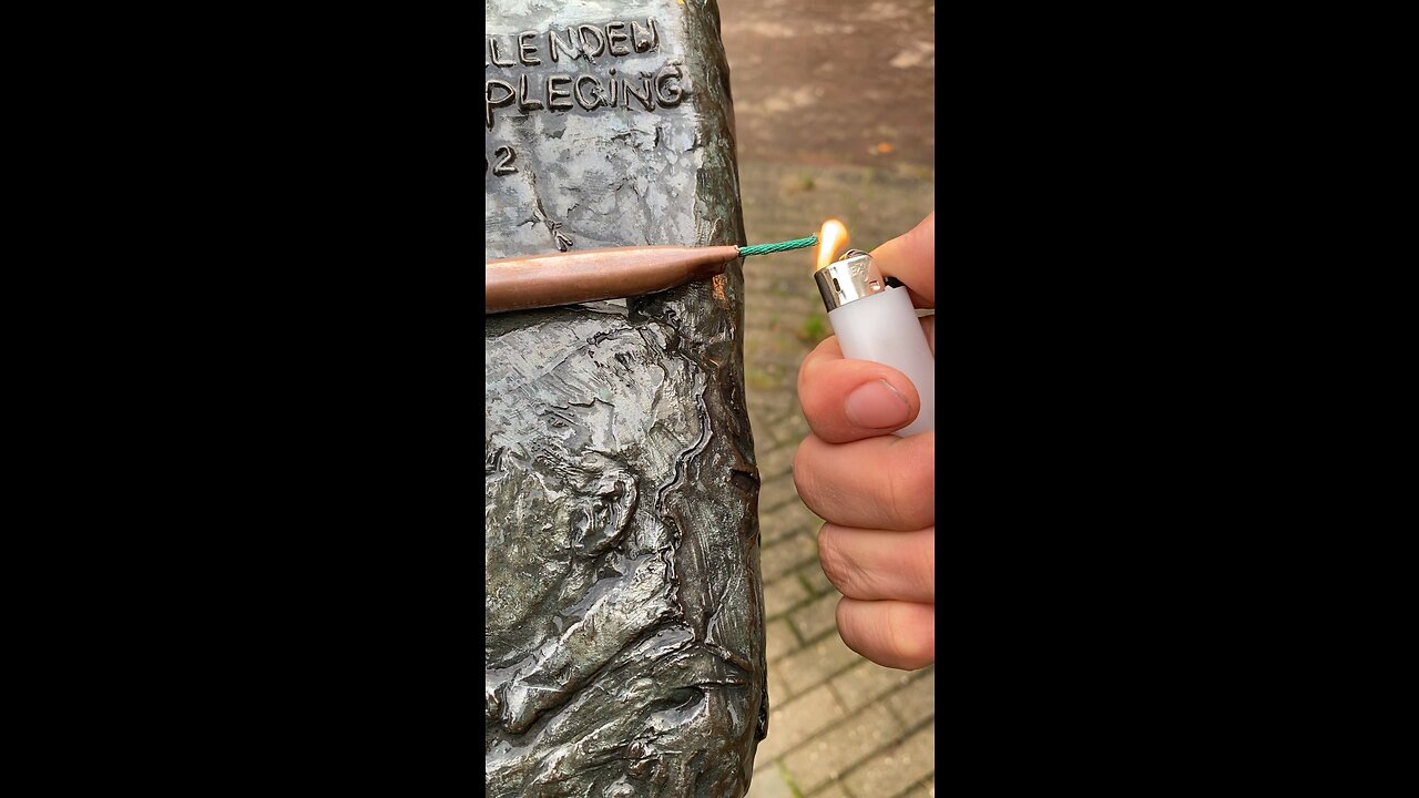 Lighting a copper pipe explosive