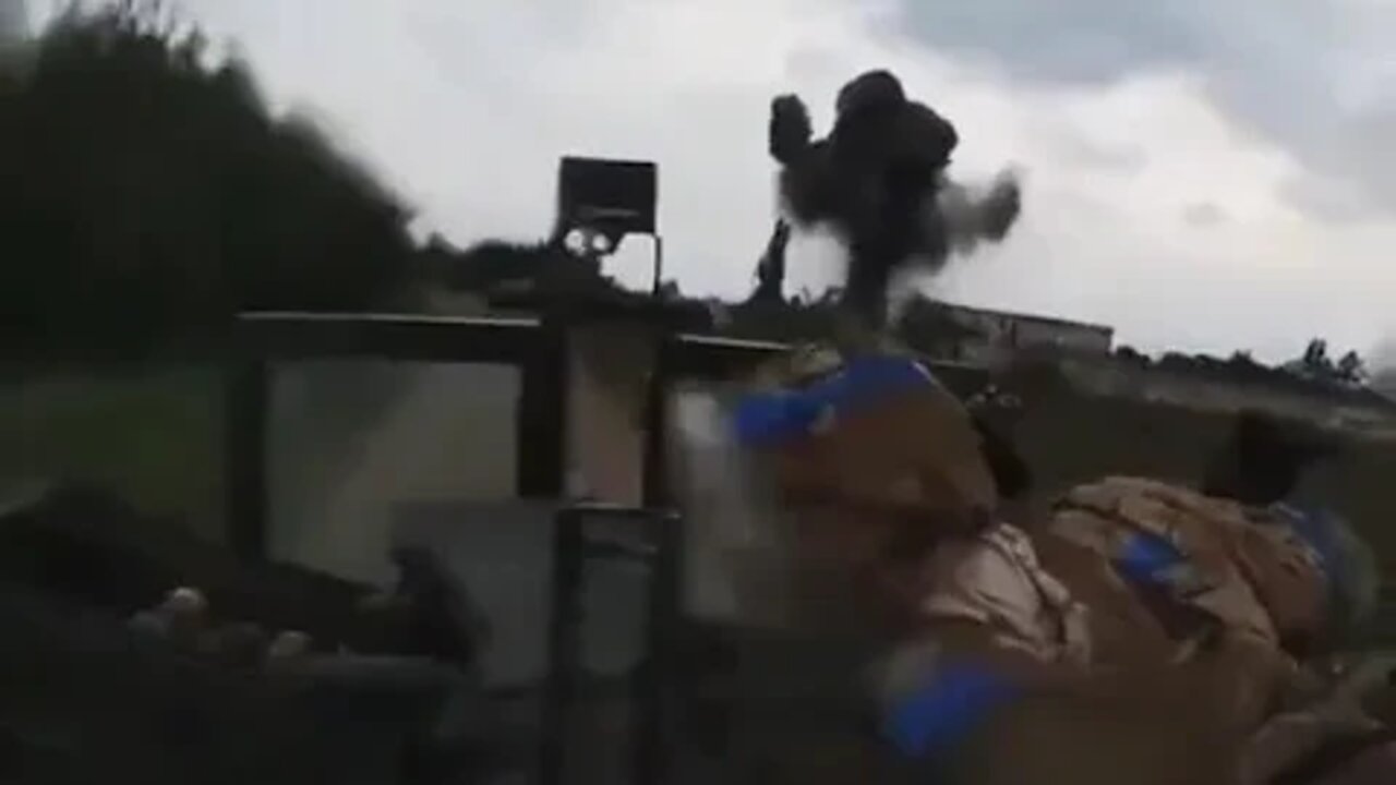 A column of Ukrainian armored vehicles came under fire from Russian artillery