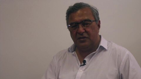 SOUTH AFRICA - Cape Town- From Wilderness to the Promised land - Four decades of journalism, Aneez Salie - Part 1 (Video) (7kZ)
