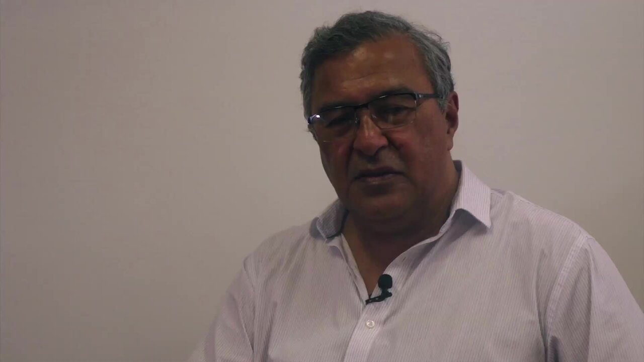 SOUTH AFRICA - Cape Town- From Wilderness to the Promised land - Four decades of journalism, Aneez Salie - Part 1 (Video) (7kZ)