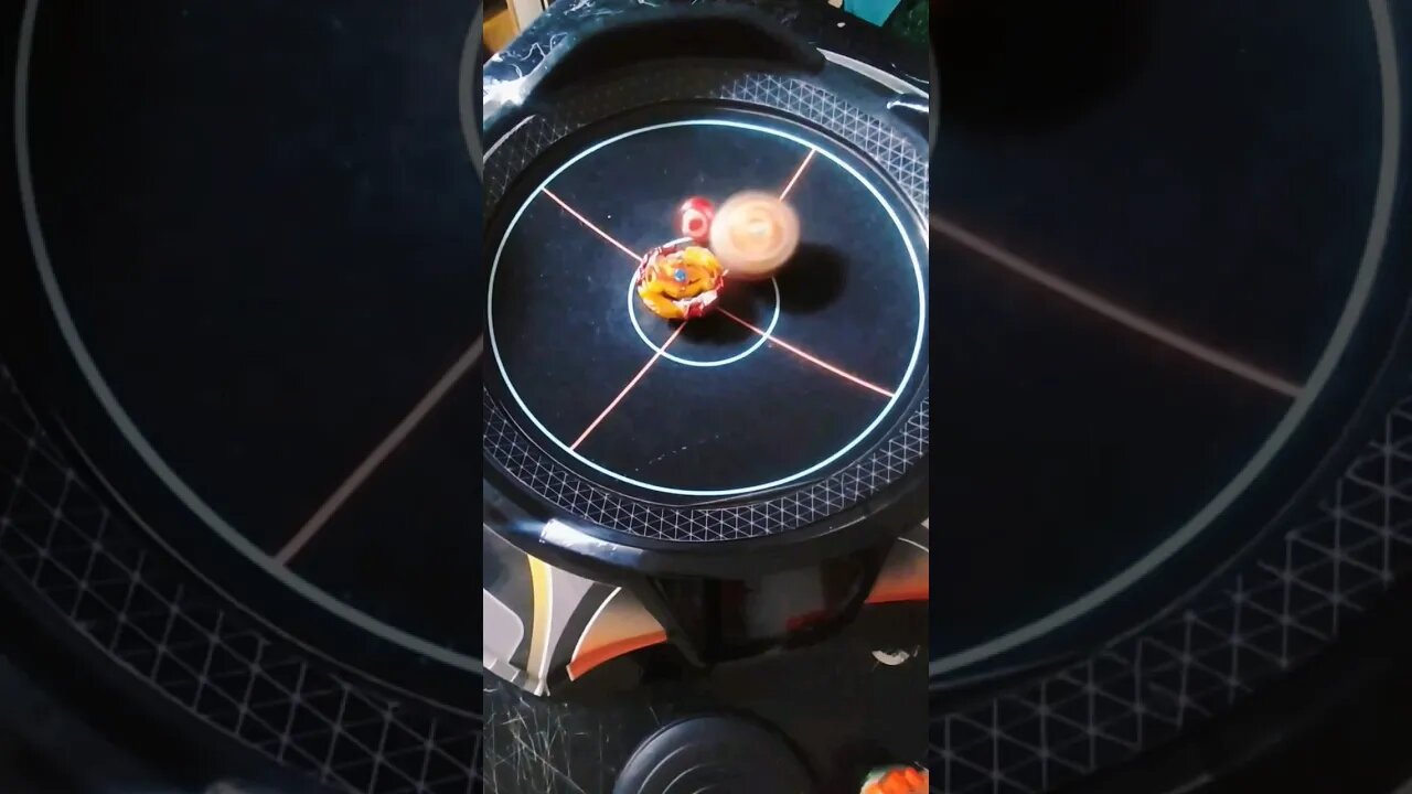 a LENDA ta fluindo #batalhadebeyblade #beybladeburst #beyblade