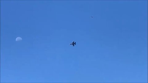 F-16 touch and go at MYR