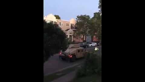 Governor Walz ordered police to force people with paintball guns to go back into their homes 🏠