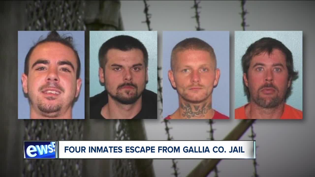 4 prisoners overpowered guards and escaped from an Ohio jail