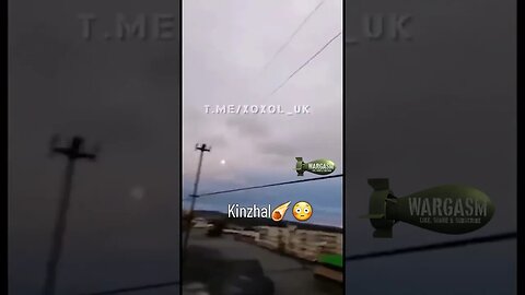 ARCHIVE: Hypersonic Kinzhal missile captured racing through the sky