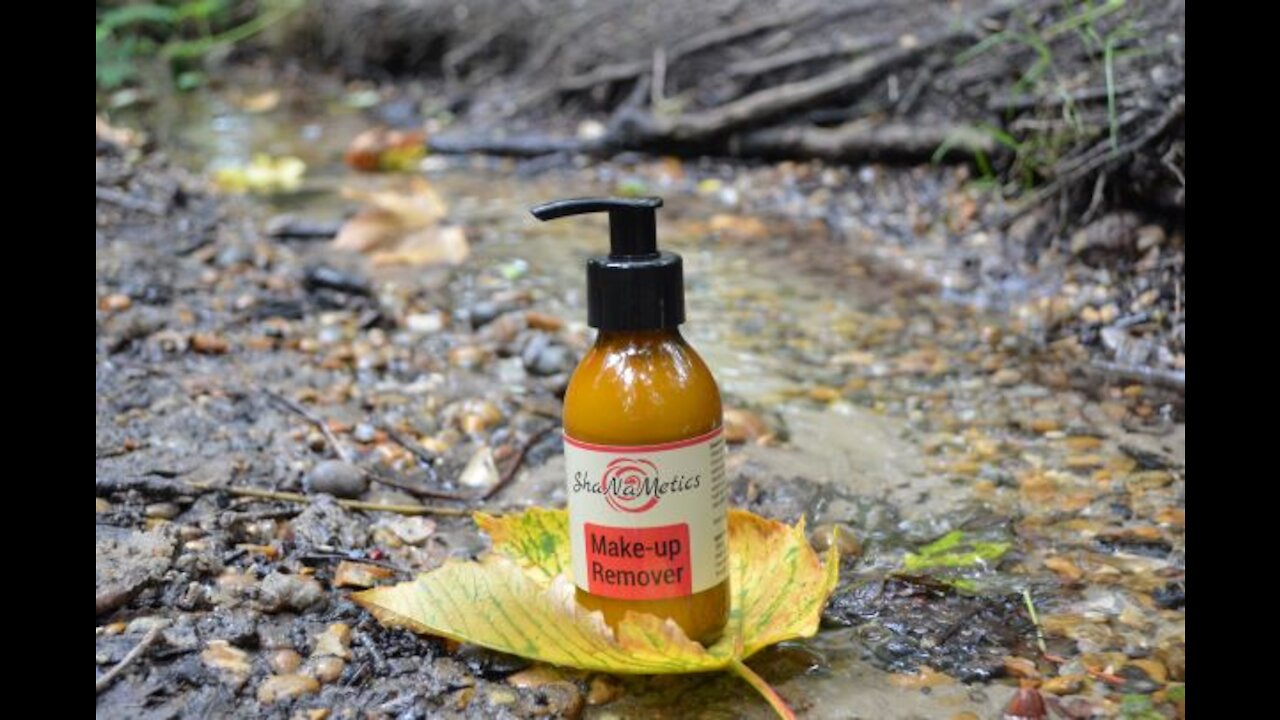How to use ShaNaMetics make up remover
