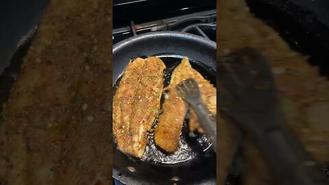 #trending #ytshorts #foodlover #fish #fishfry