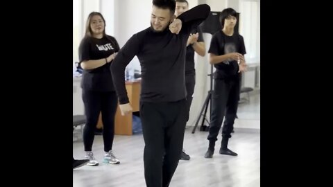 Красивые танцы вдвоём Девушка Танцует С Парнем Чеченская лезгинка