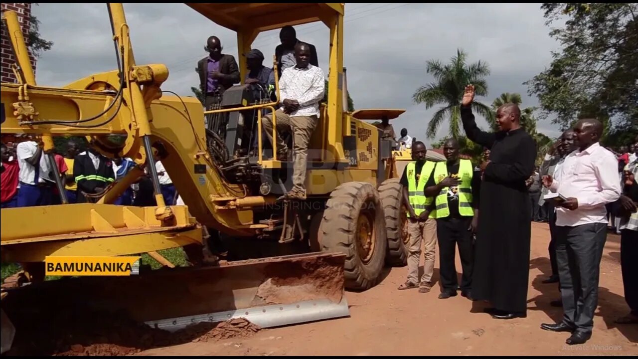 Minister Muyingo embarks on supporting Local Councils to rehabilitate rural roads.