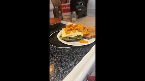 Quick healthy snack to lift you up and give you strength. 😋