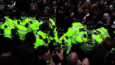 London Protesters Shout "We Stand Together!" In Tense Showdown With Police