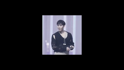 mingyu before performance 🩷