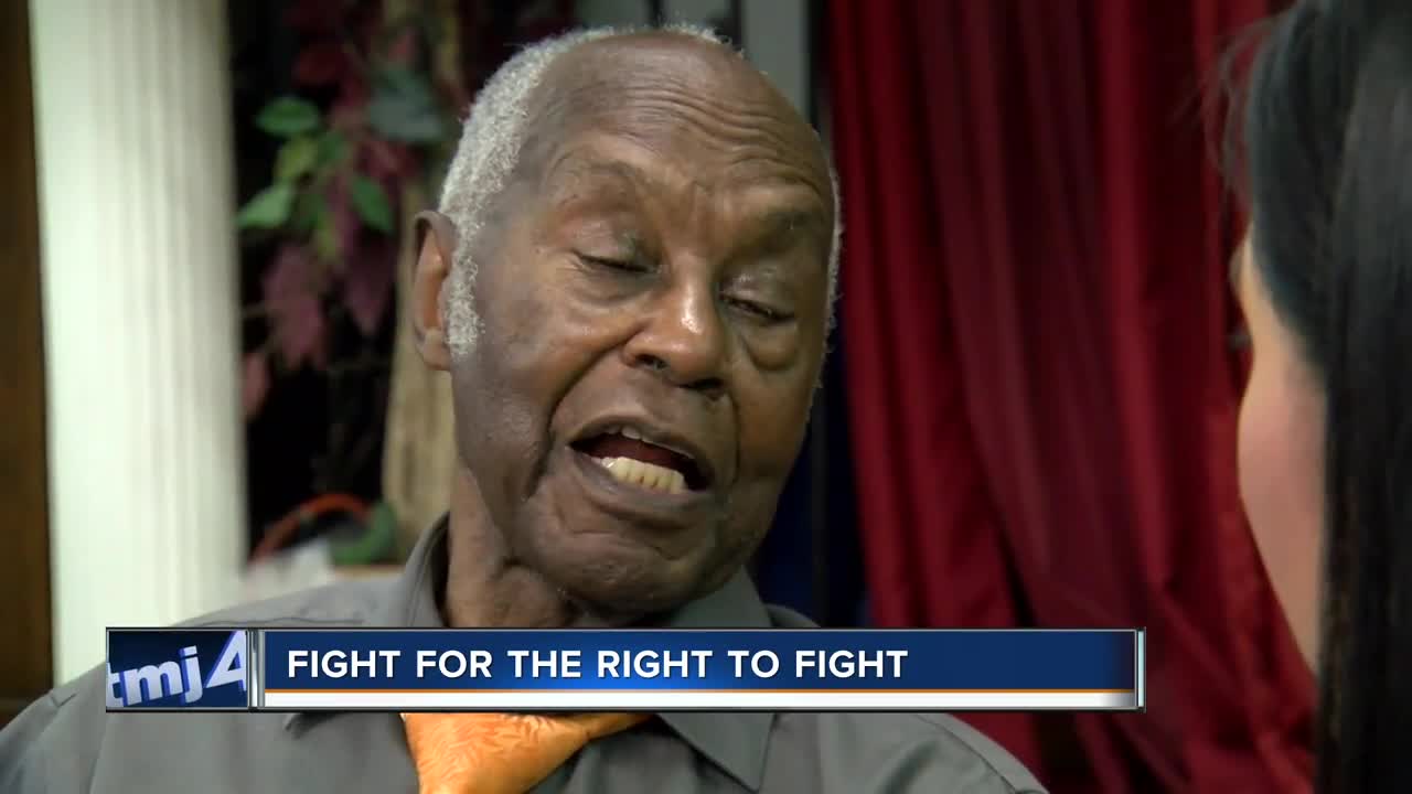 Milwaukee man one of the first African Americans to serve in the Marines