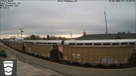 EB Amtrak California Zephyr 6 meeting CN Lead Empty Coal in Mount Pleasant, IA on November 4, 2022