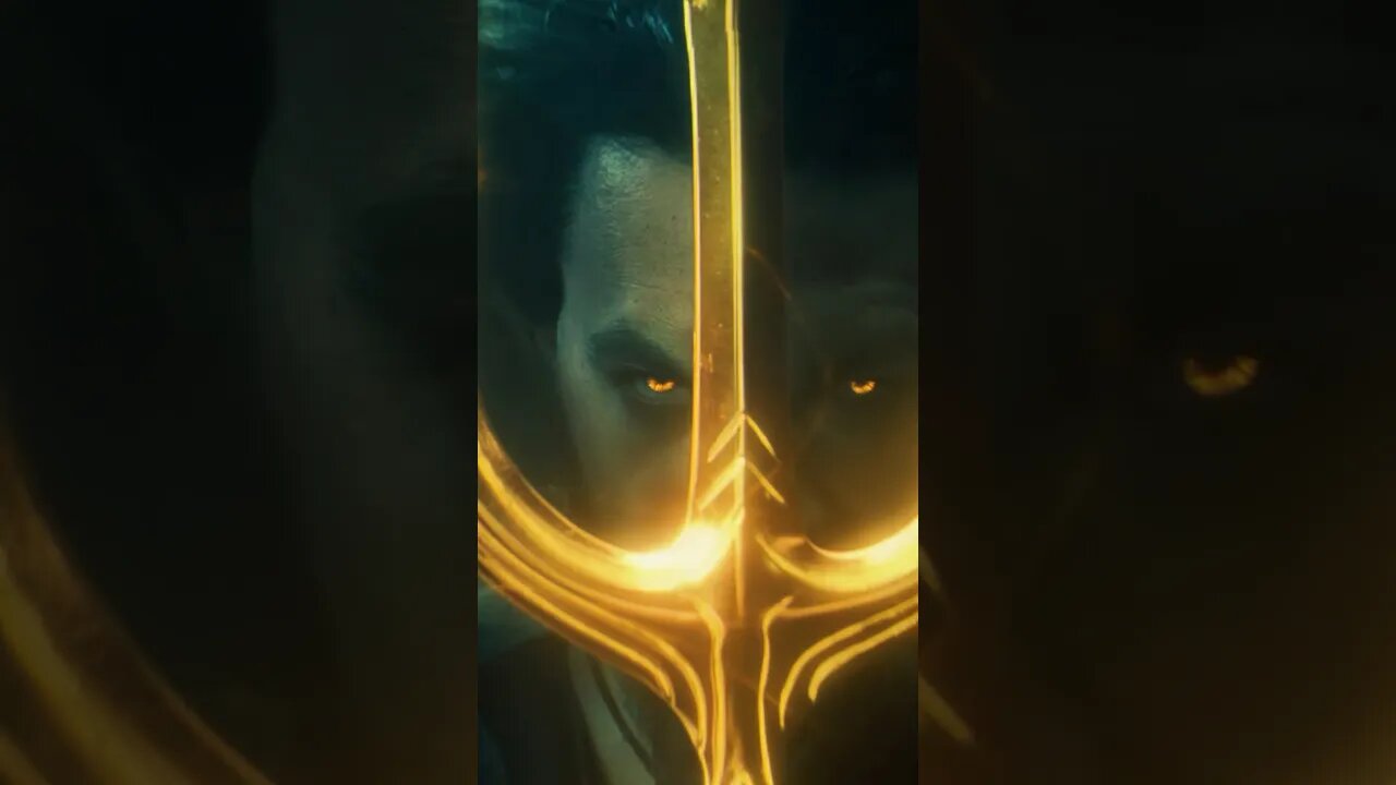 Arthur retrieves the Trident of Atlan #aquaman #jasonmomoa #atlanstrident #dccomics