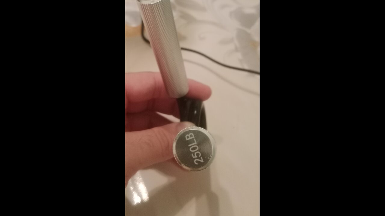 Hand expander 114 kg (250 LB) metal for hands