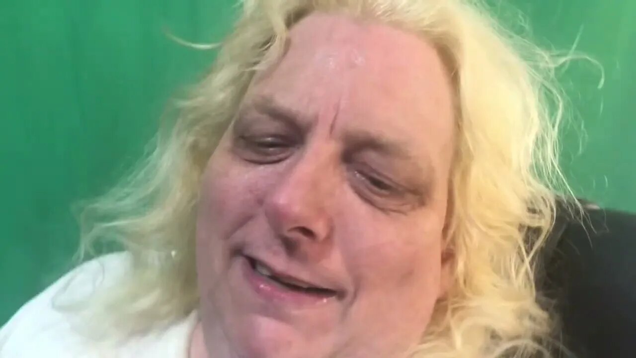 Vlog07063023’ welcome to my insanely hot studio