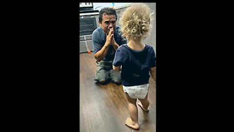 baby beating to his father