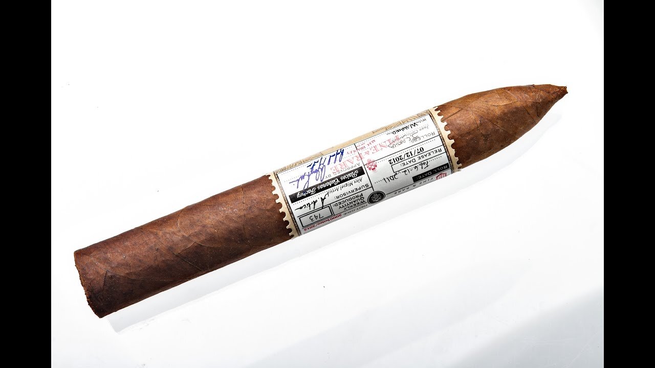 Alec Bradley Fine and Rare 2012 Torpedo Cigar Review
