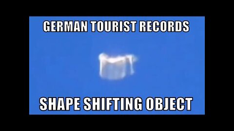 UFO sighting: German tourist on a plane records shape shifting object - [07/29/2021]