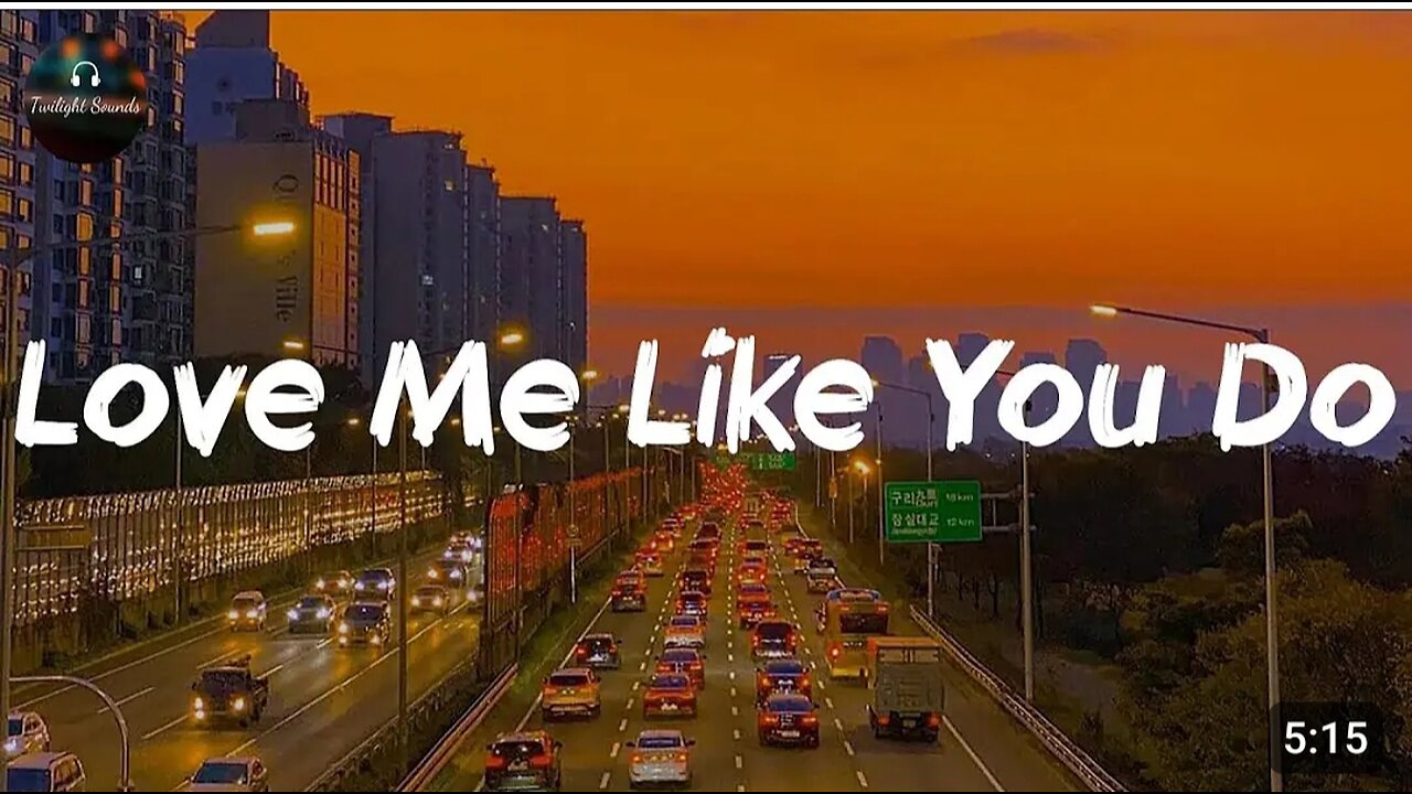 Ellie Goulding - Love Me Like You Do (Lyrics)