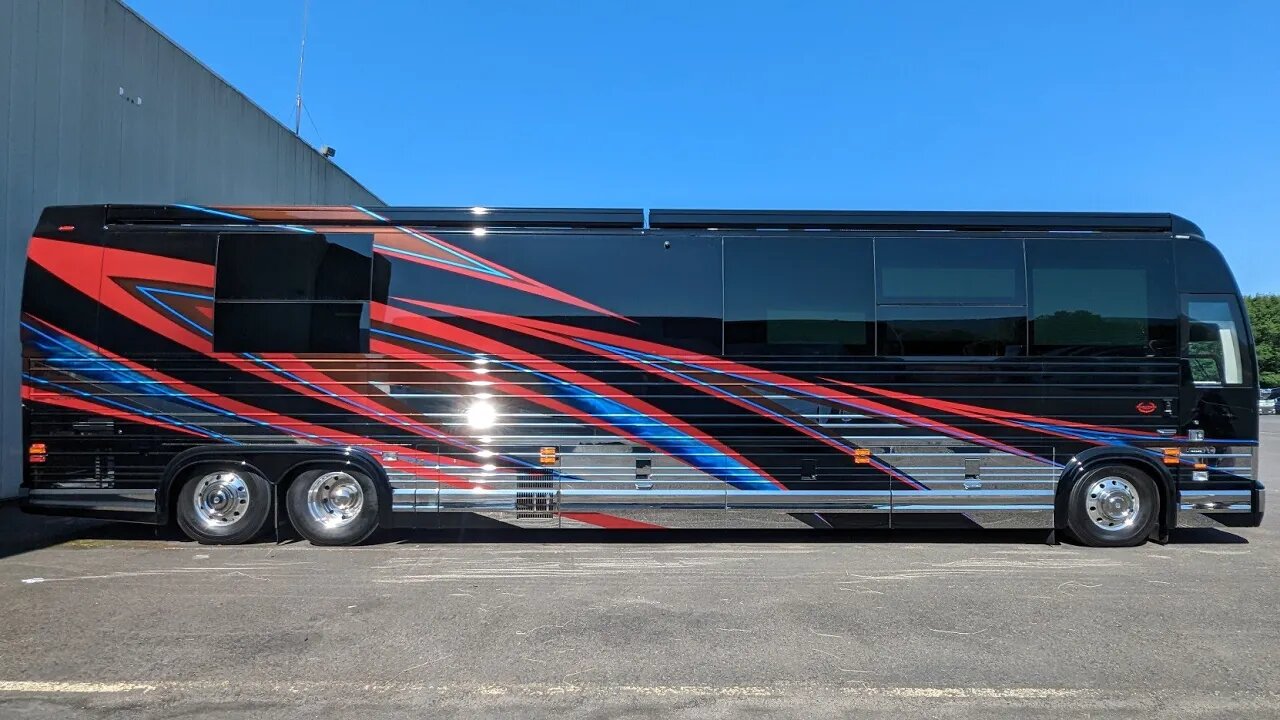 Marathon Coach in Coburg, OR | Vintage, Modern and Pre-Build Beauties