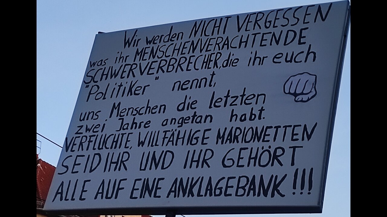 25.04.2022 Spaziergang Berlin Alexanderplatz Weltzeituhr