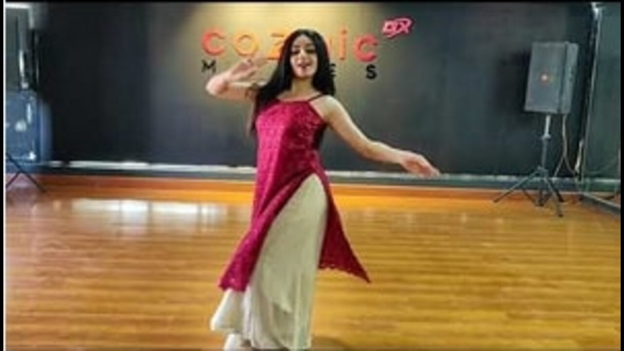 Makhna/ Bollywood dance cover/ Y2 Music Series