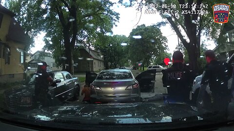 Dash Cam: Milwaukee Police Chase of Shooting Suspect