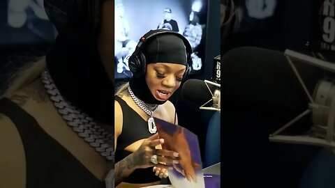 Gorilla raps a children book over F.N.F beat is stirght 🔥🔥 #rap #freestyle #gorilla #rappers #rapper